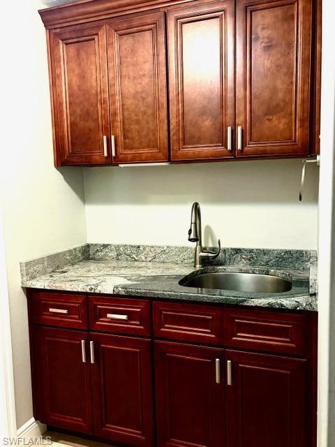 LONGBOAT VILLAGE - Residential