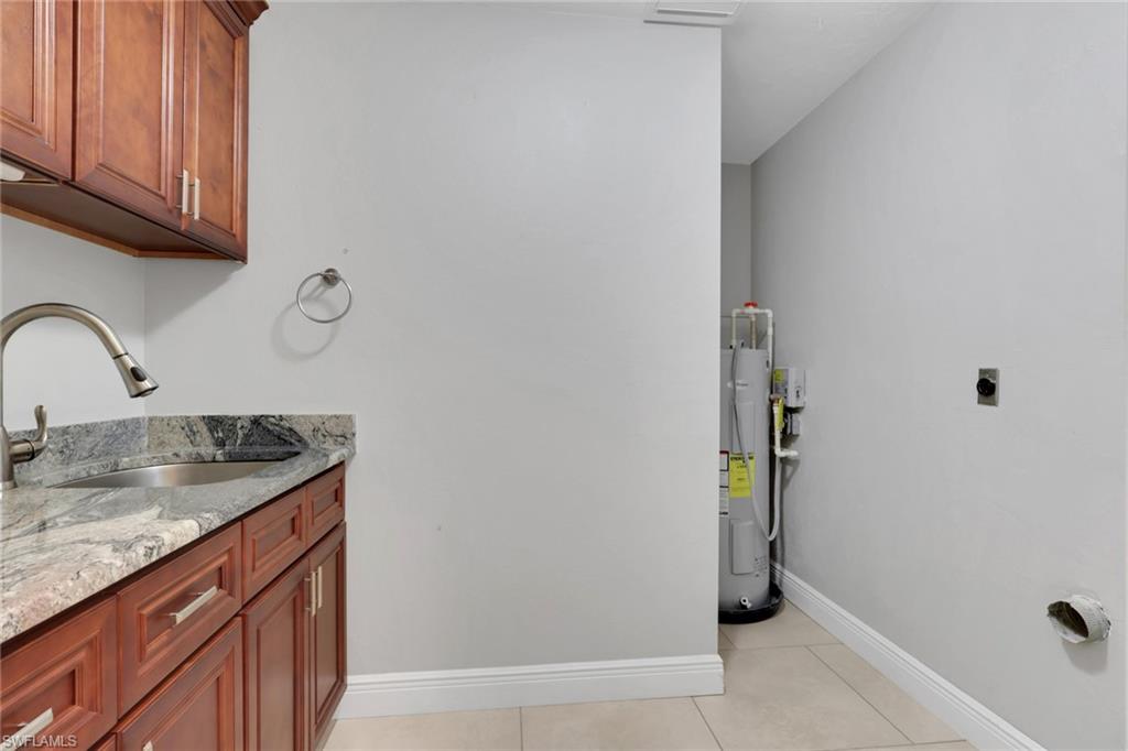 LONGBOAT VILLAGE - Residential