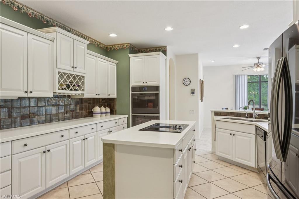 PEBBLEBROOKE LAKES - Residential