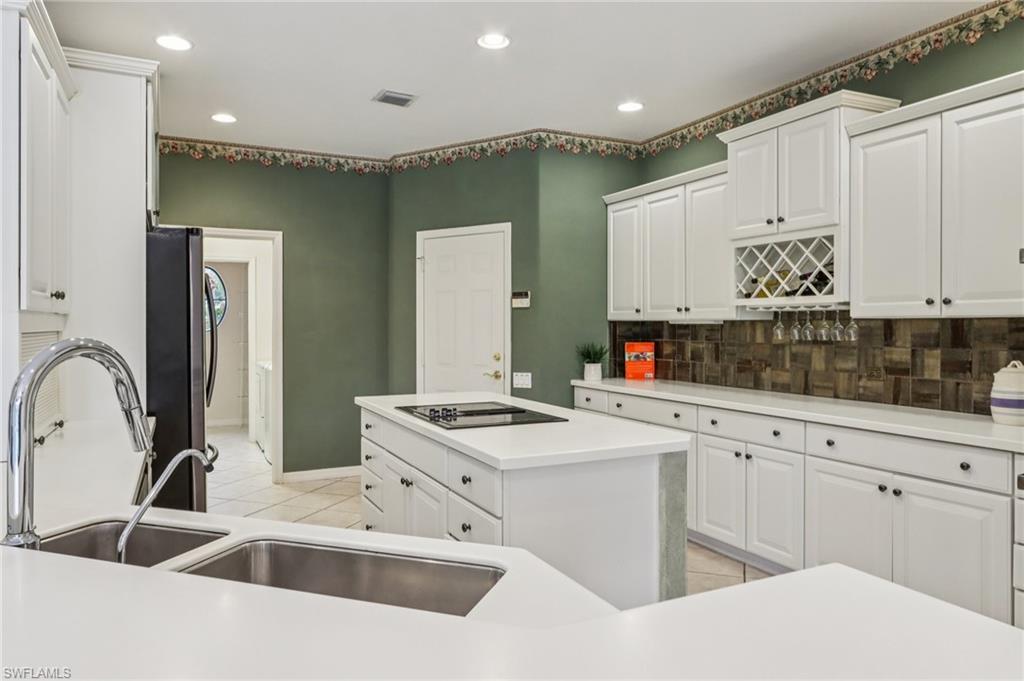 PEBBLEBROOKE LAKES - Residential