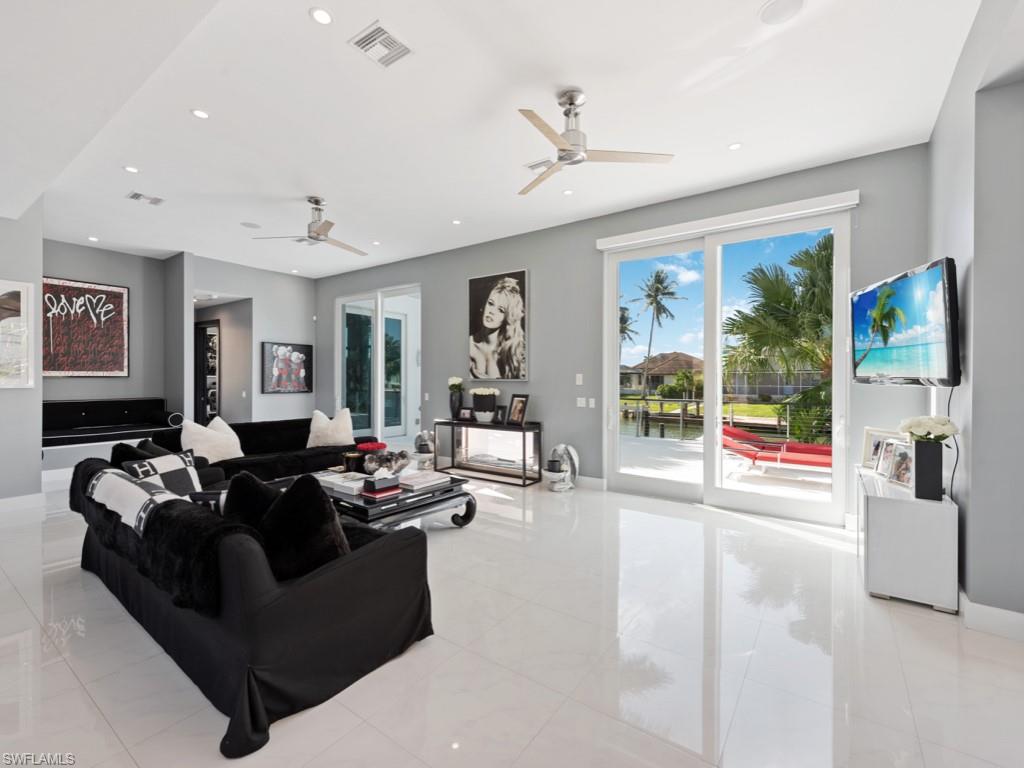 MARCO ISLAND - Residential