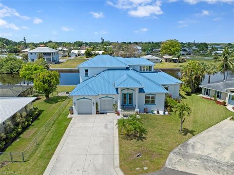 2107 Saint Croix AVE FORT MYERS FL 33905