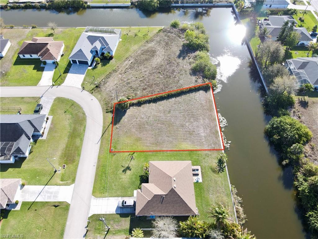 CAPE CORAL - Land