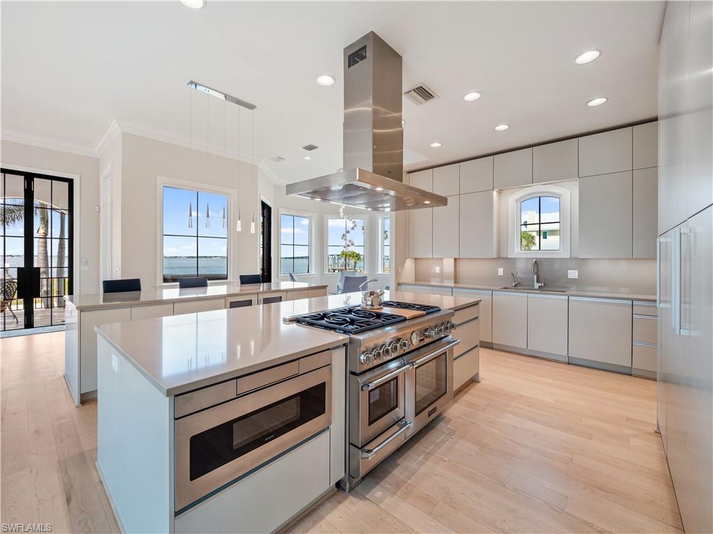 TWIN PALM ESTATES - Residential