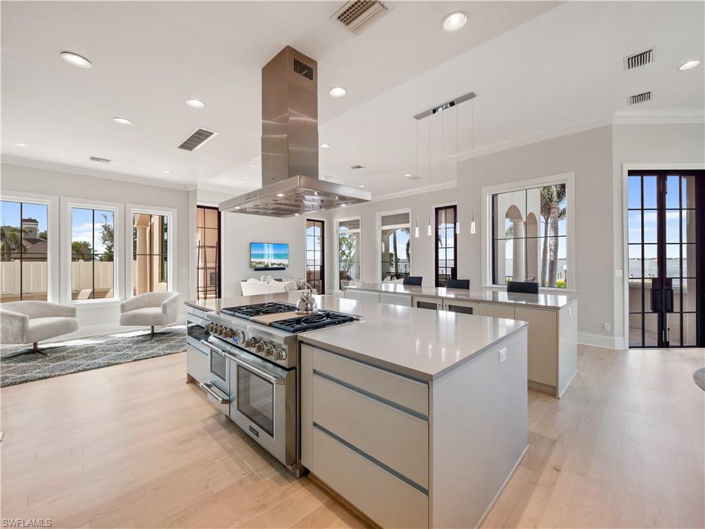 TWIN PALM ESTATES - Residential