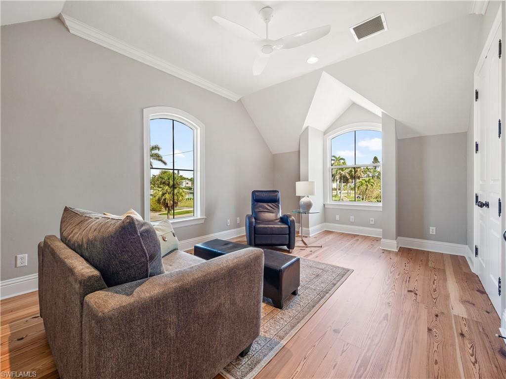 TWIN PALM ESTATES - Residential