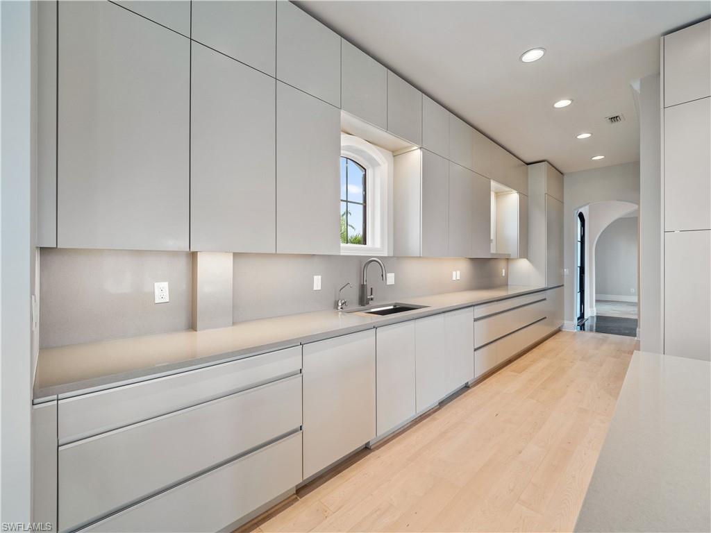 TWIN PALM ESTATES - Residential