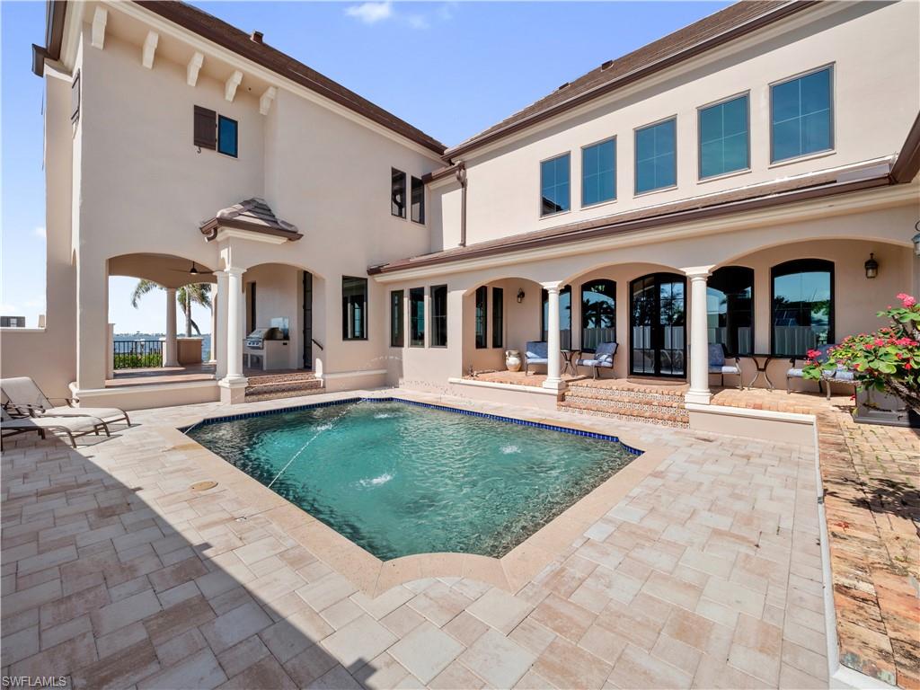 TWIN PALM ESTATES - Residential