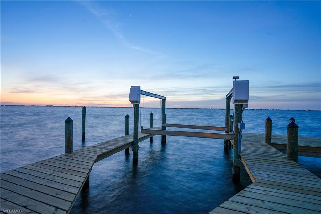 TWIN PALM ESTATES - Residential