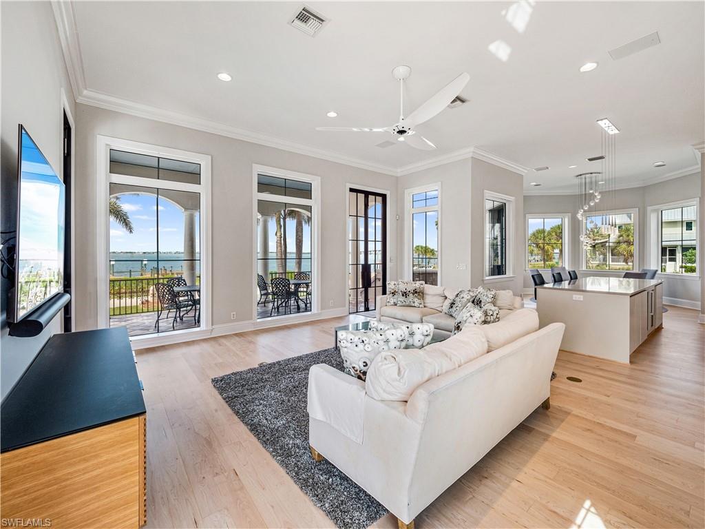 TWIN PALM ESTATES - Residential