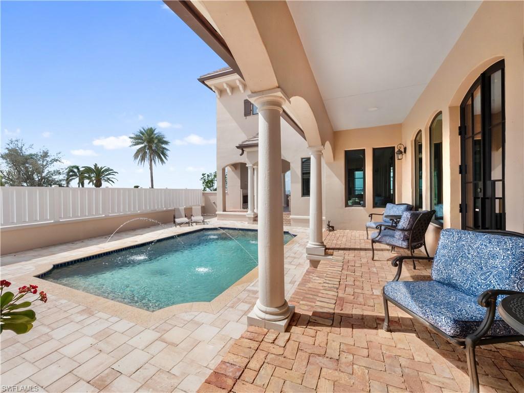 TWIN PALM ESTATES - Residential