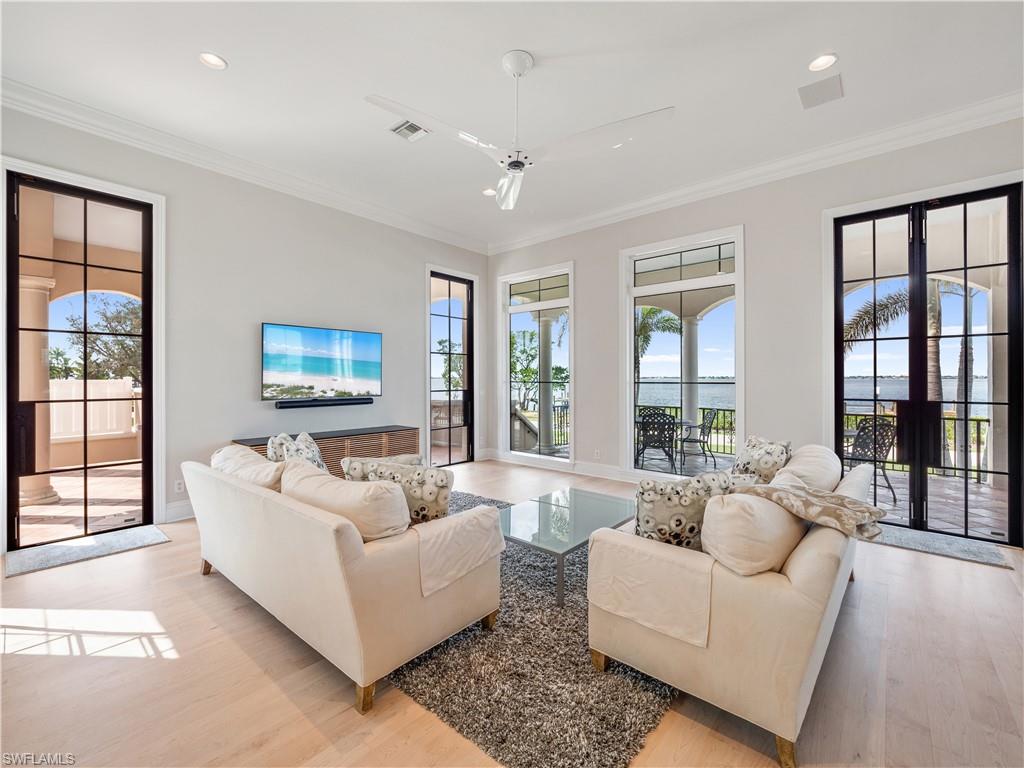 TWIN PALM ESTATES - Residential