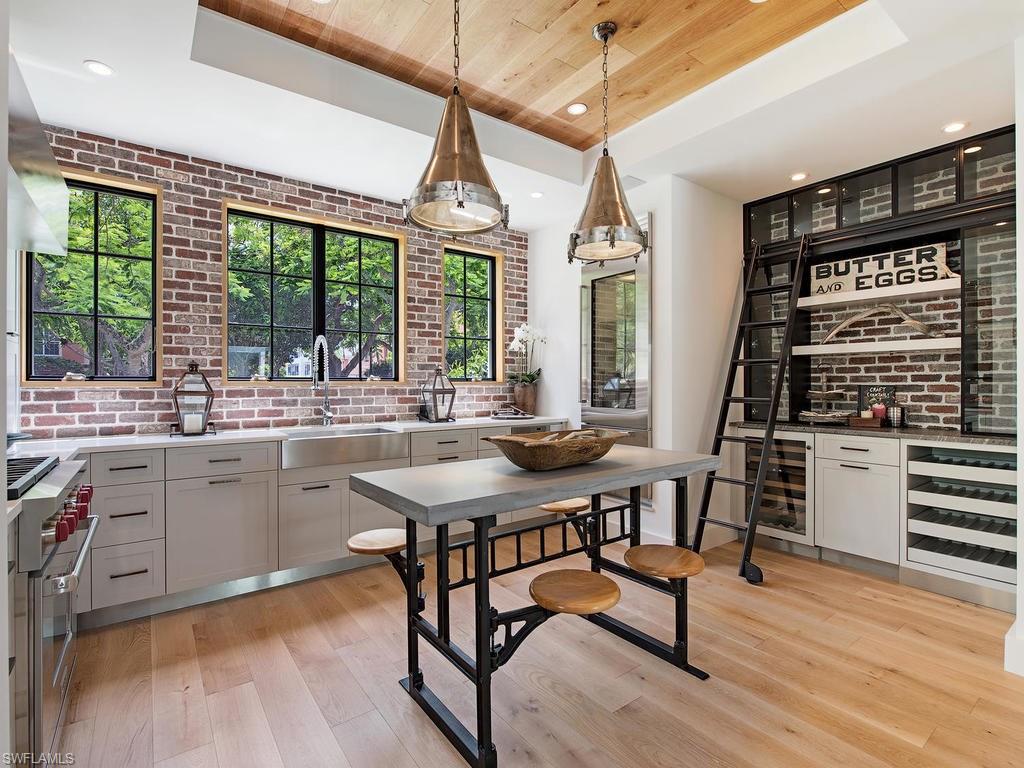 OLDE NAPLES - Residential