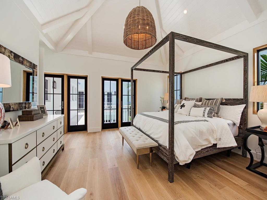 OLDE NAPLES - Residential