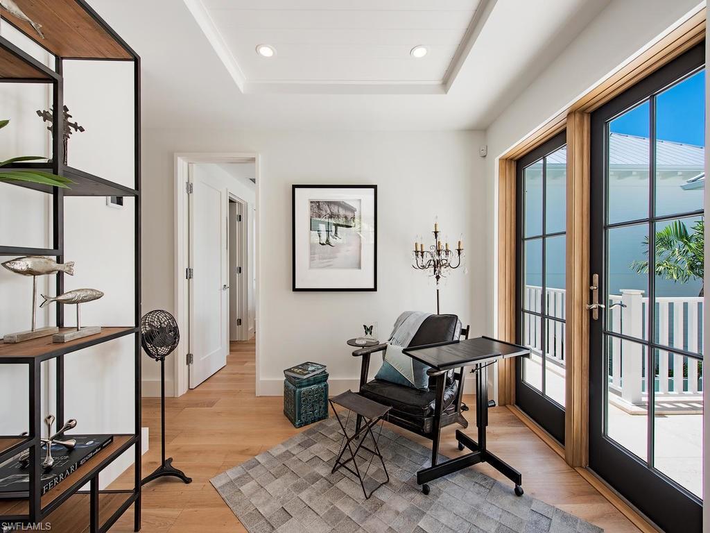 OLDE NAPLES - Residential