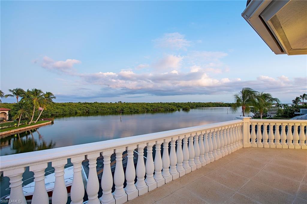 ROYAL HARBOR - Residential