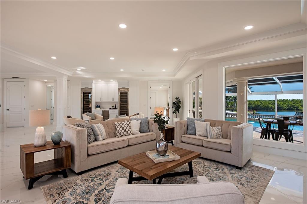 ROYAL HARBOR - Residential