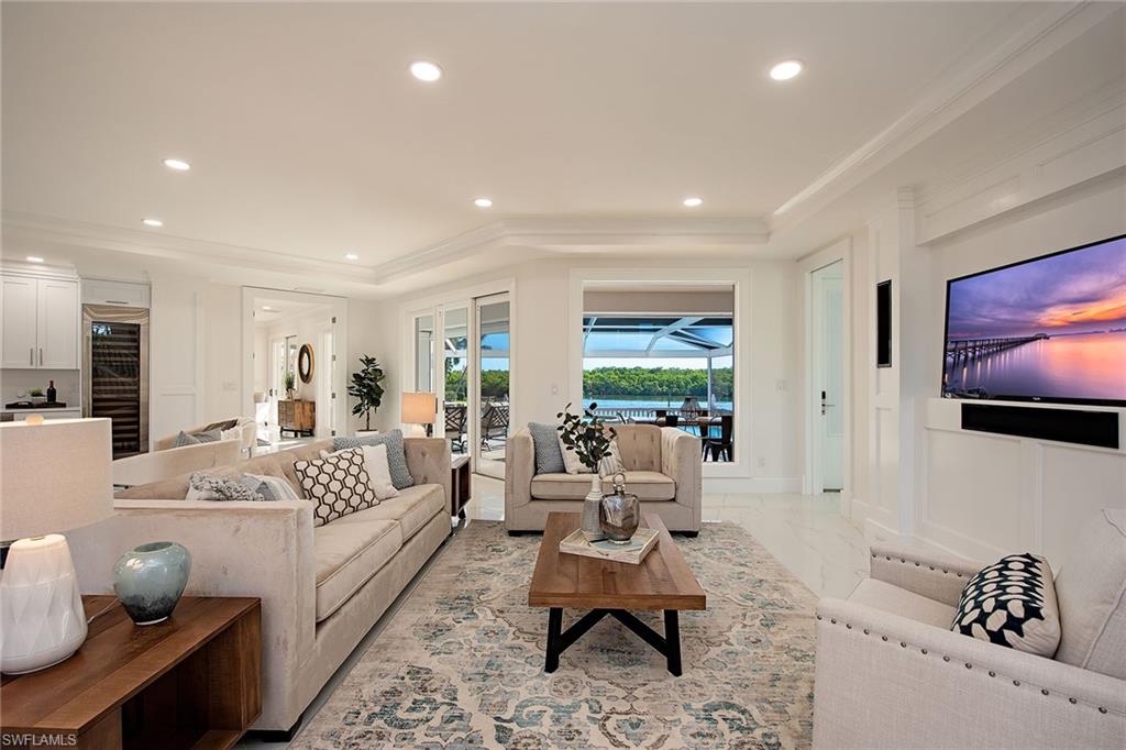 ROYAL HARBOR - Residential