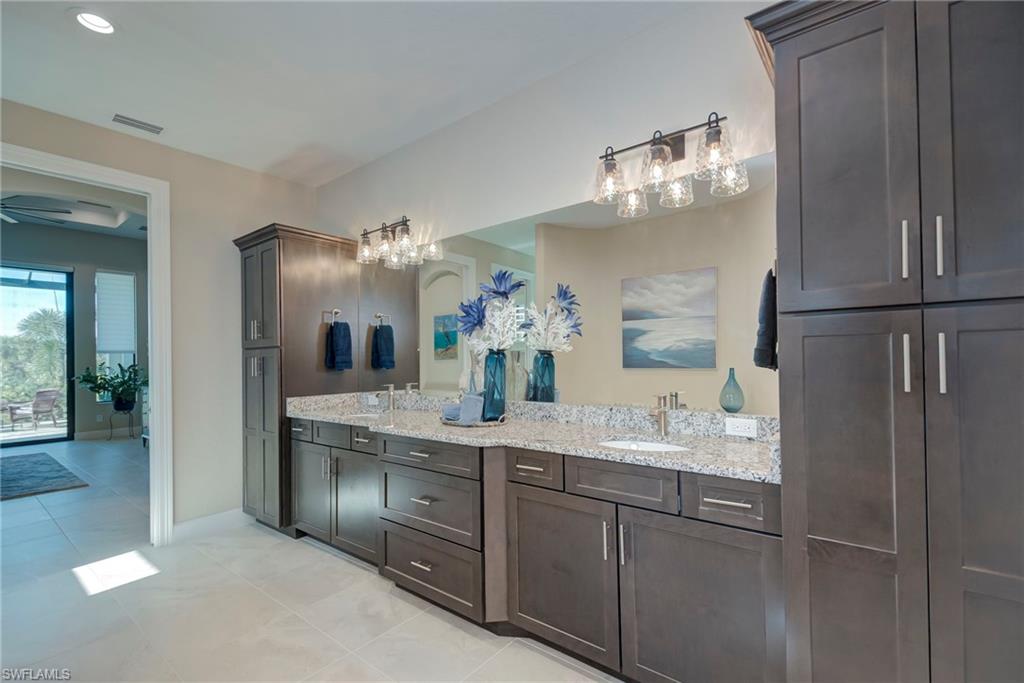 CAPE ROYAL - Residential