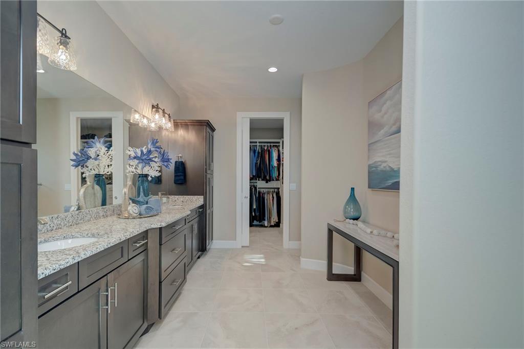 CAPE ROYAL - Residential