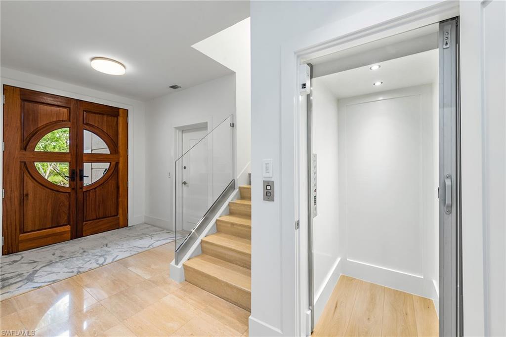 HIDEAWAY BEACH - Residential