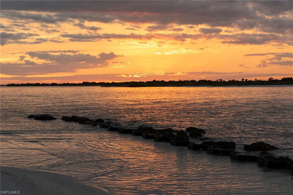 HIDEAWAY BEACH - Residential