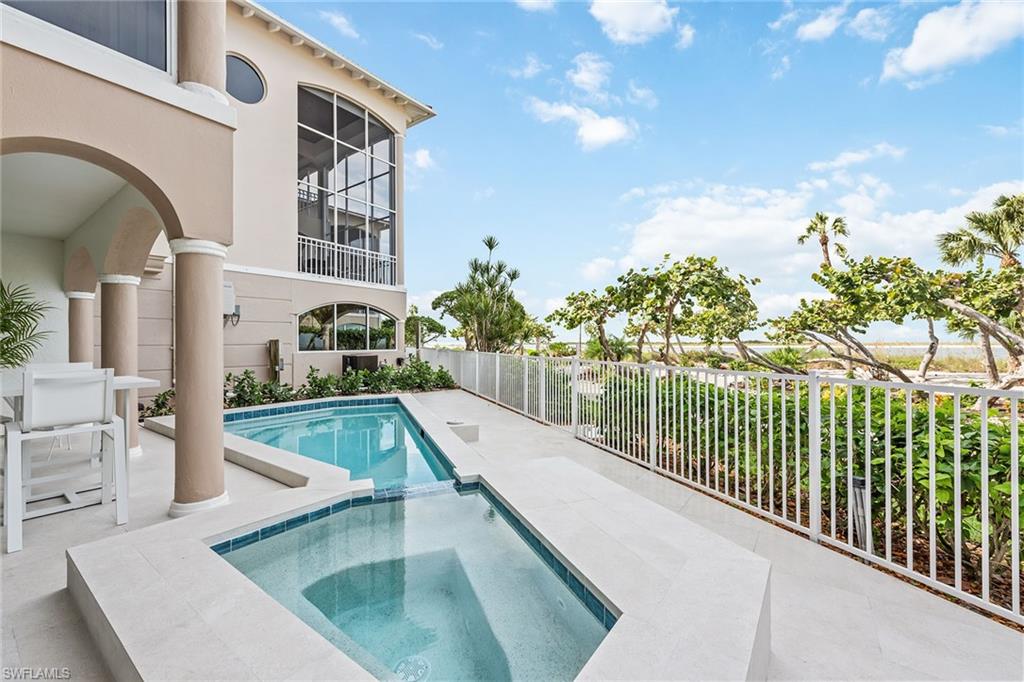 HIDEAWAY BEACH - Residential