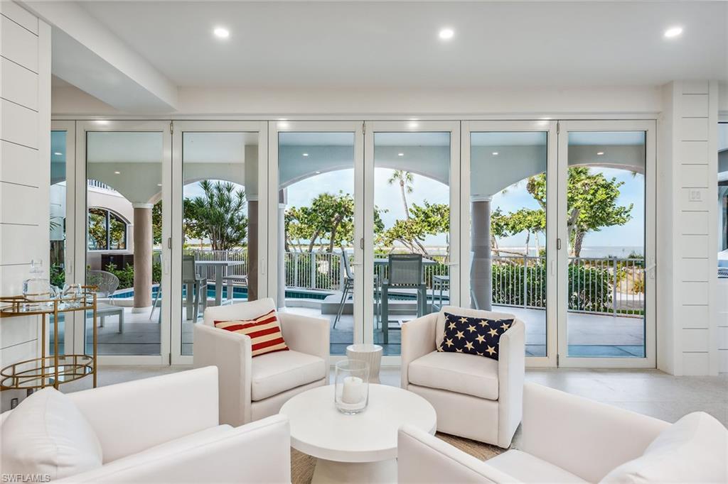 HIDEAWAY BEACH - Residential