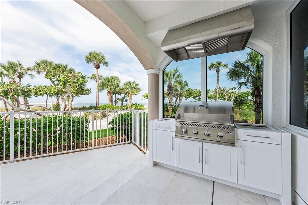 HIDEAWAY BEACH - Residential