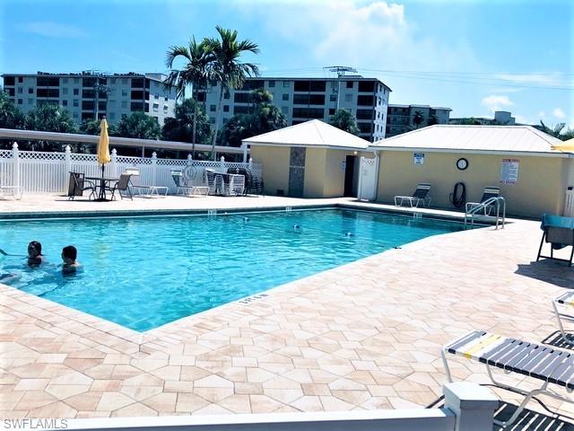 SAND CAPER - Residential