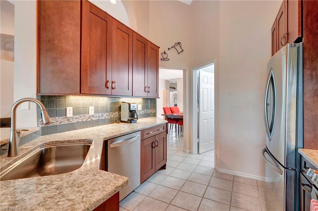 CREEKSIDE CROSSING - Residential