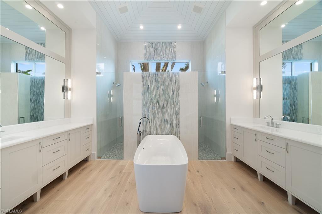 PARK SHORE - Residential