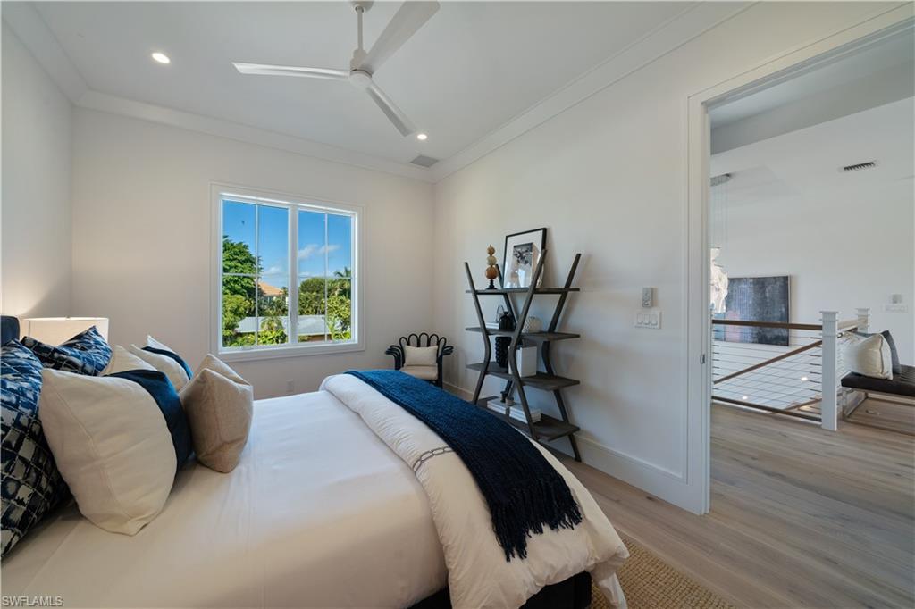 PARK SHORE - Residential