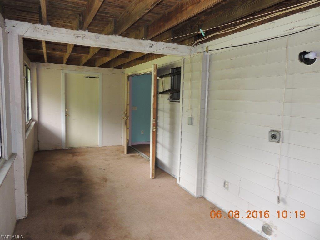 MOORE HAVEN - Residential