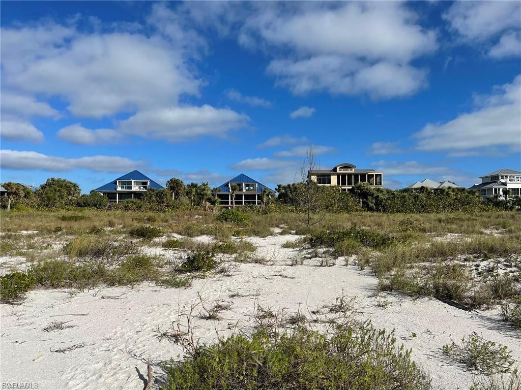 BEACH VILLAS OF UPPER CAPTIVA CONDOMINIUM - Residential