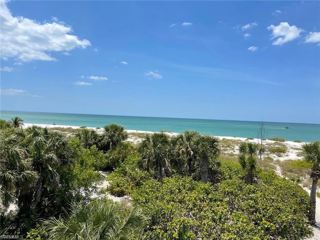 BEACH VILLAS OF UPPER CAPTIVA CONDOMINIUM - Residential