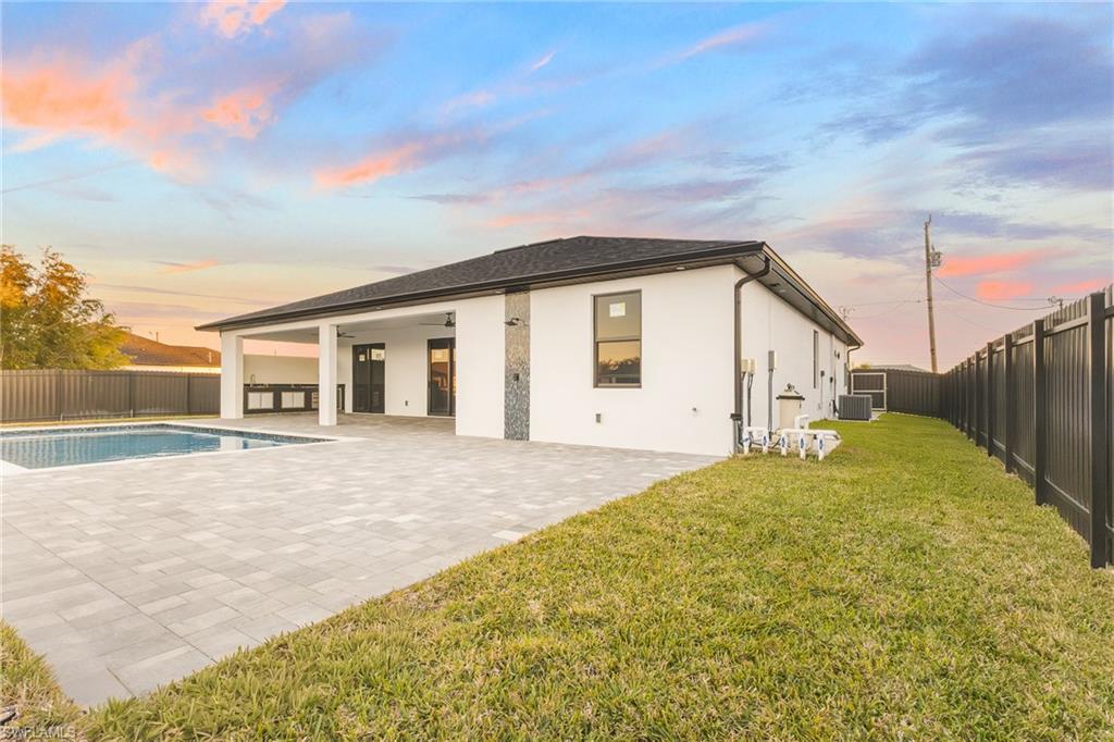 CAPE CORAL - Residential