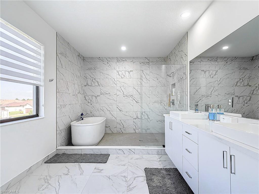 MAPLE RIDGE - Residential