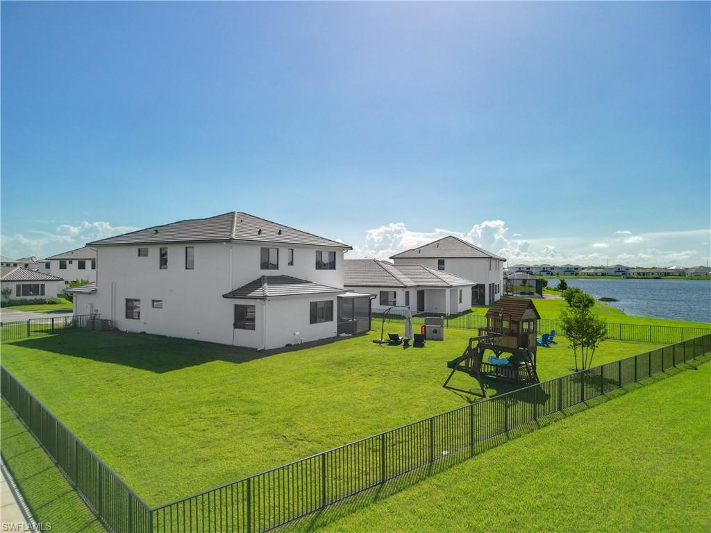 MAPLE RIDGE - Residential