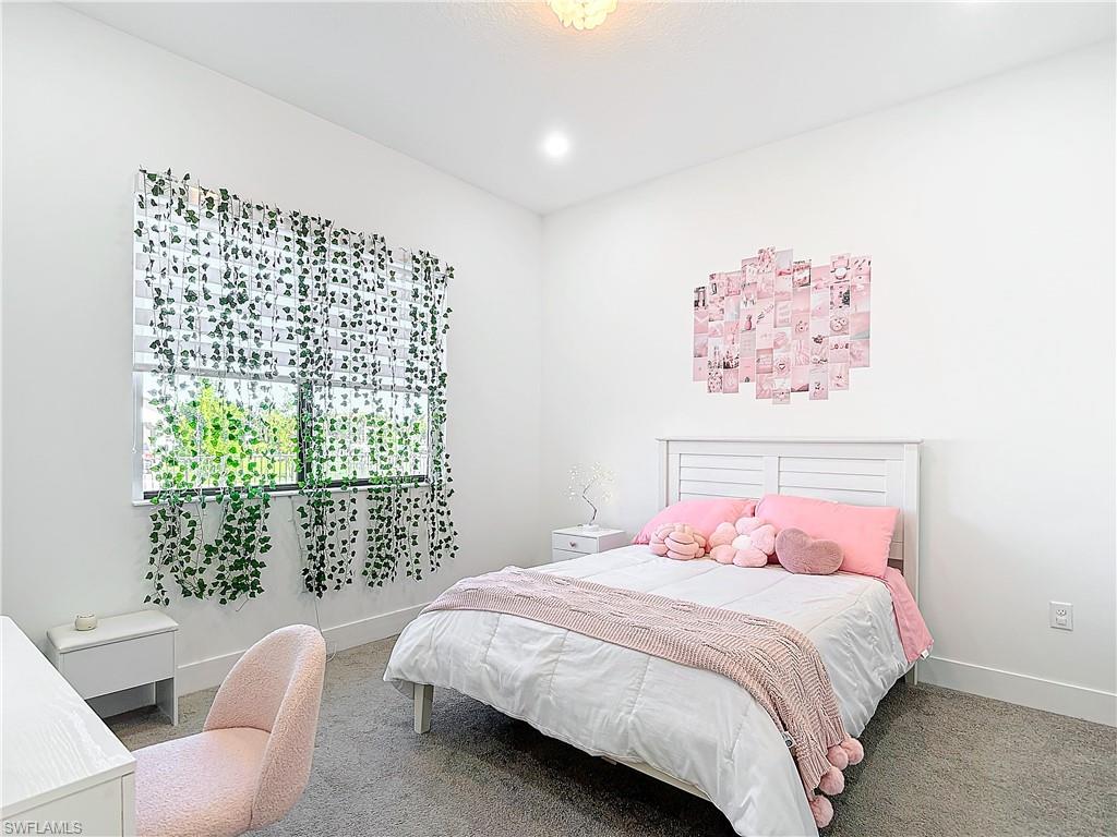 MAPLE RIDGE - Residential