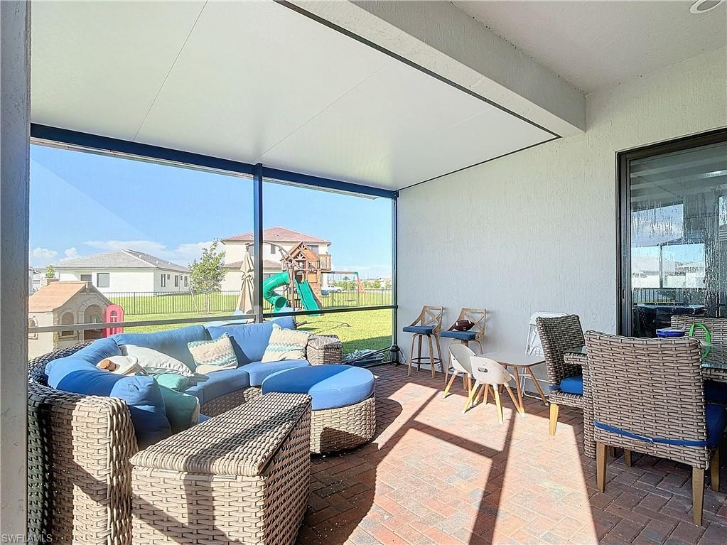 MAPLE RIDGE - Residential