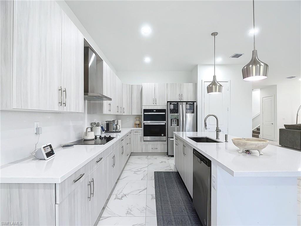 MAPLE RIDGE - Residential