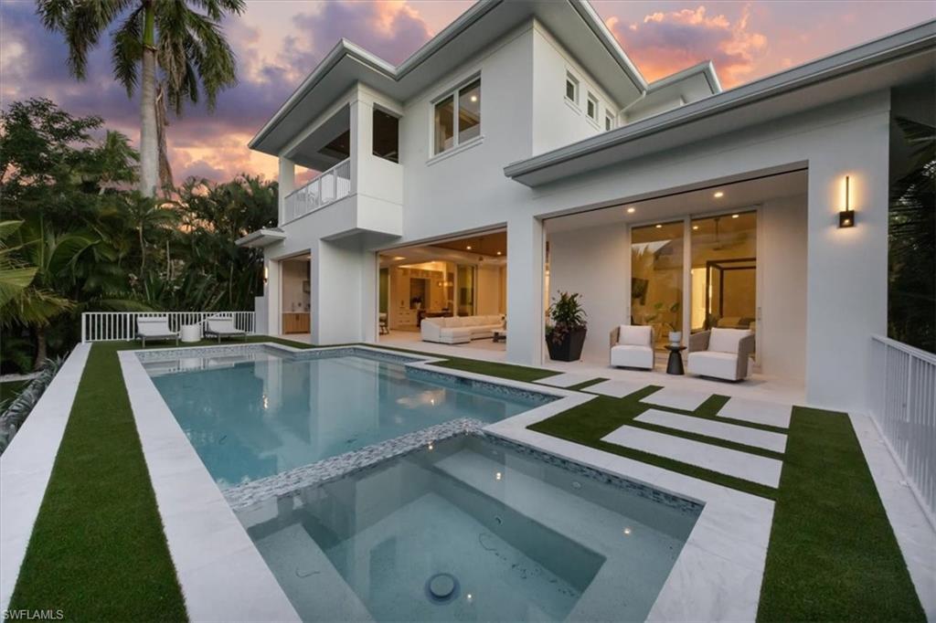 OLDE NAPLES - Residential