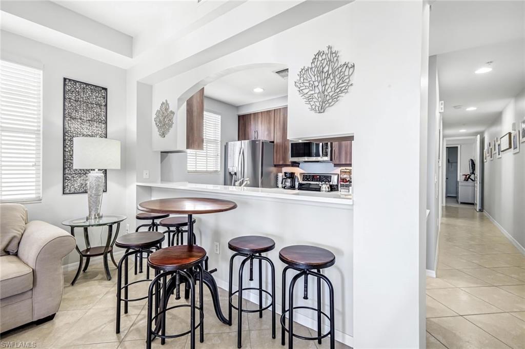 WHITECAPS SOUTH CONDO - Residential