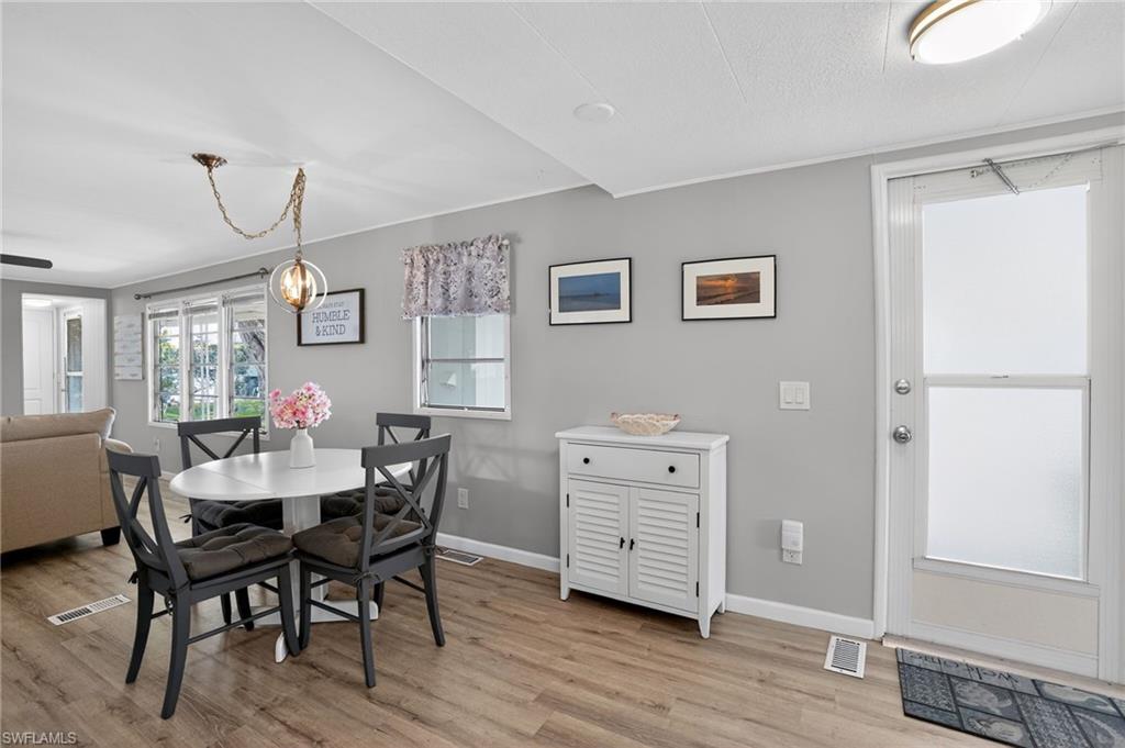 RIVIERA COLONY - Residential