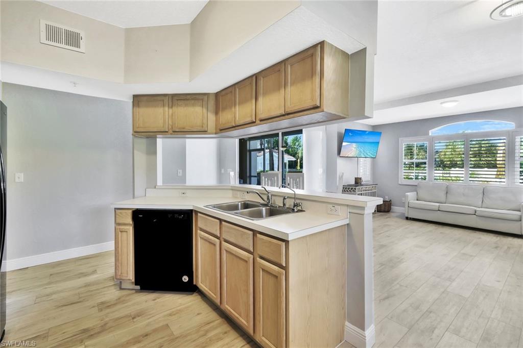 LAS BRISAS AT SPANISH WELLS - Residential