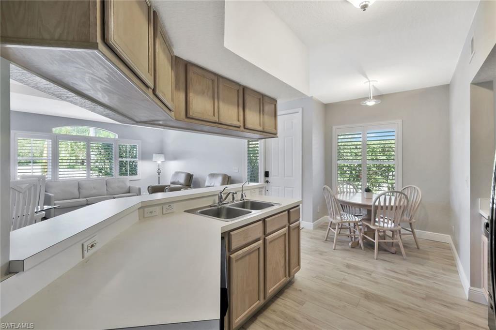 LAS BRISAS AT SPANISH WELLS - Residential