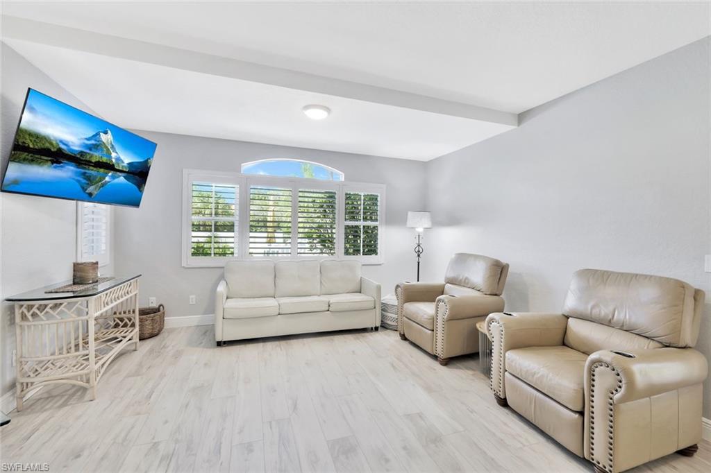 LAS BRISAS AT SPANISH WELLS - Residential