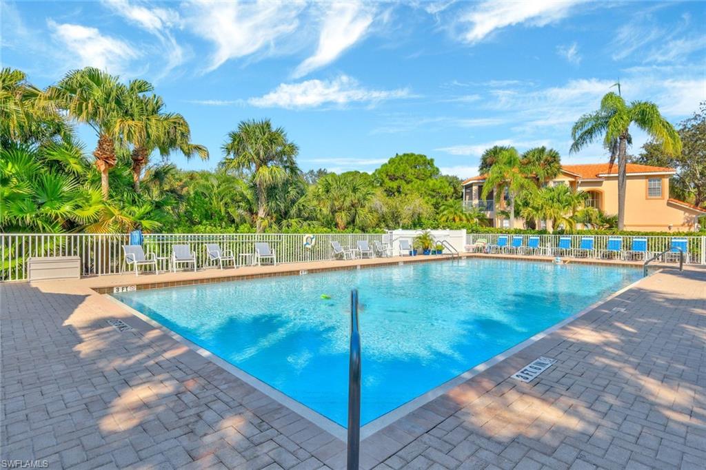 LAS BRISAS AT SPANISH WELLS - Residential