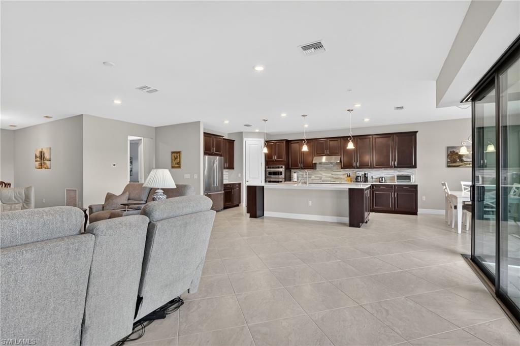 BRIDGETOWN - Residential